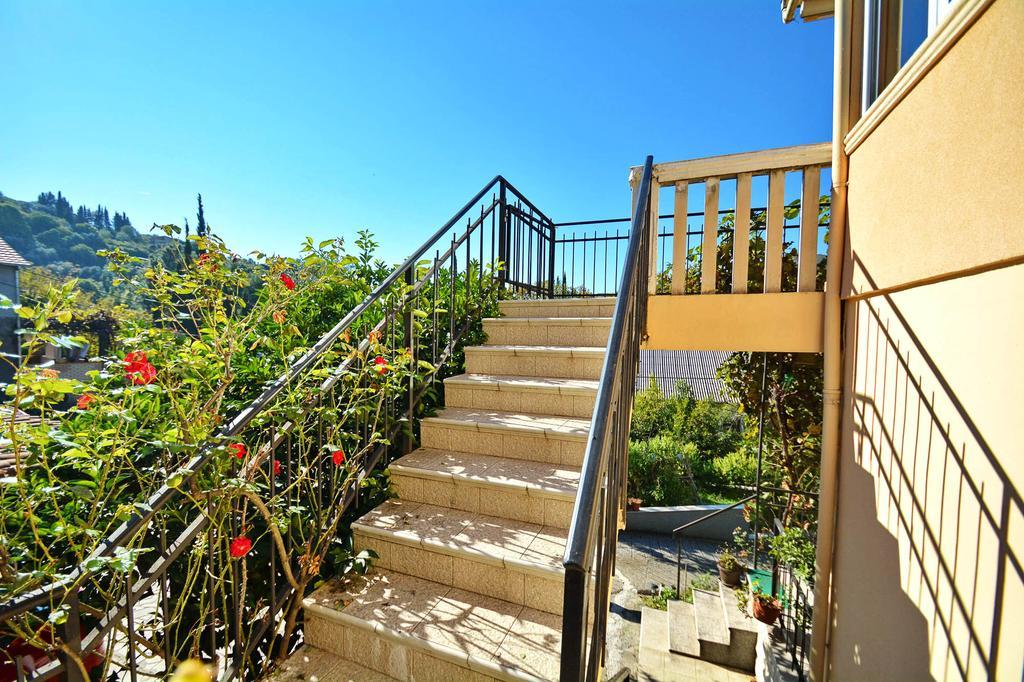 Apartment Rita Tivat Exterior photo